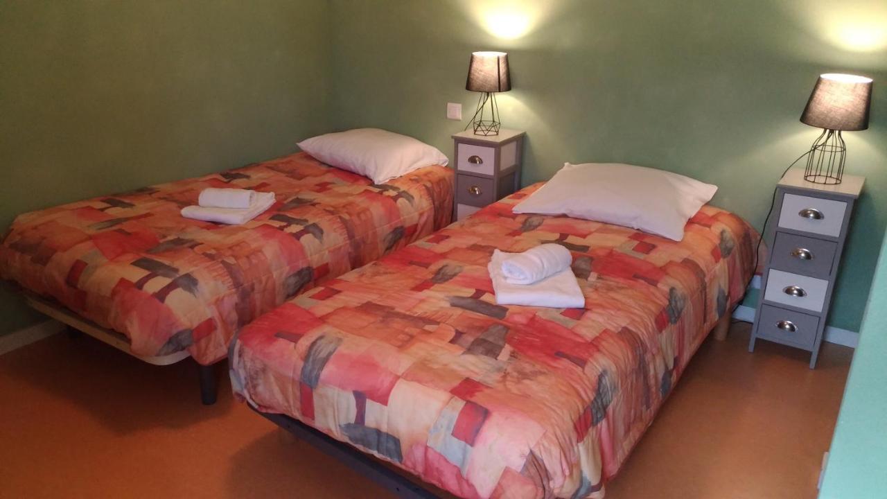 Le Lion D'Or Hotel Avrillé Екстериор снимка